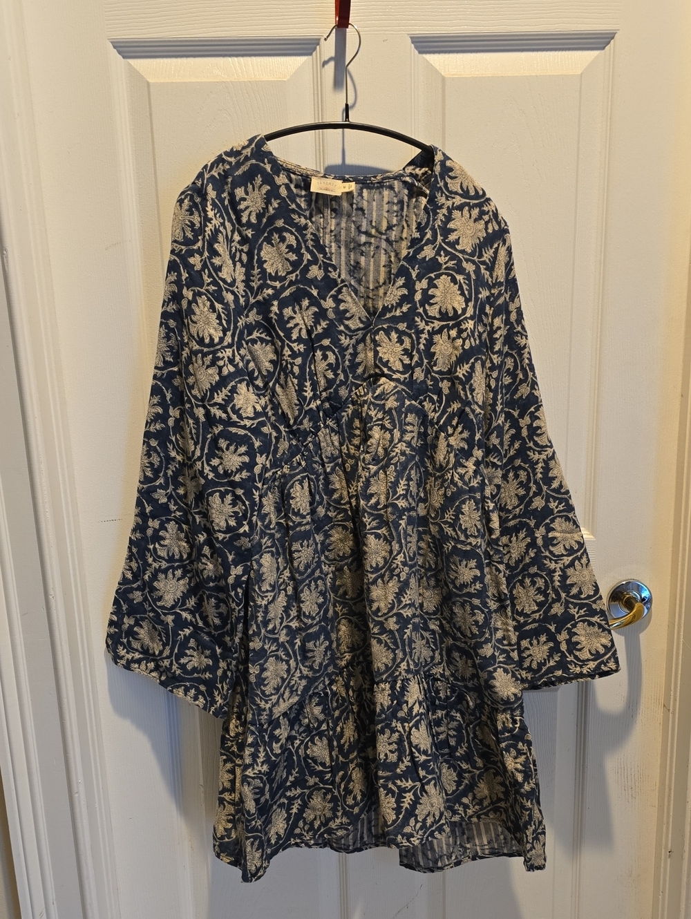 Faherty Navy and Cream Floral Tie-Front Long Sleeve Dress